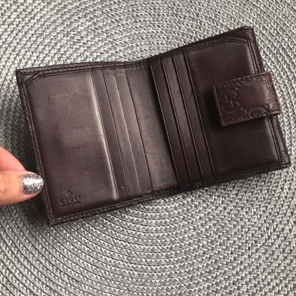 Gucci - Picture 2 of 9